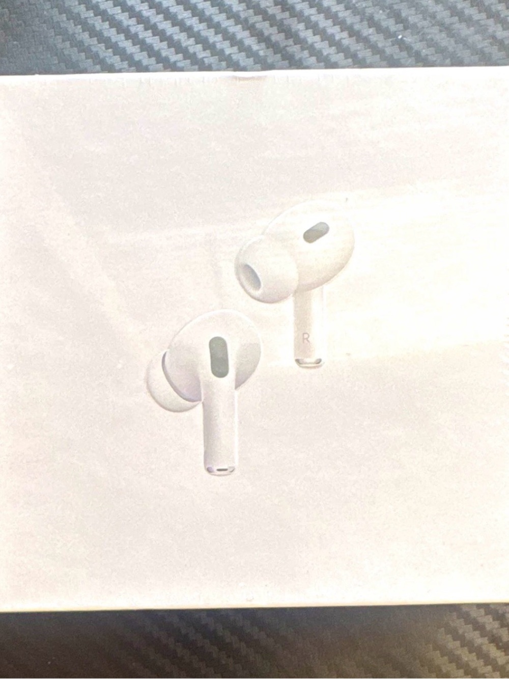 Apple White Wireless In-Ear Noise-Cancelling Earbuds